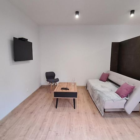 Apartamenty Centrum Plac Wolnosci Aparthotel เคียลเซ ภายนอก รูปภาพ