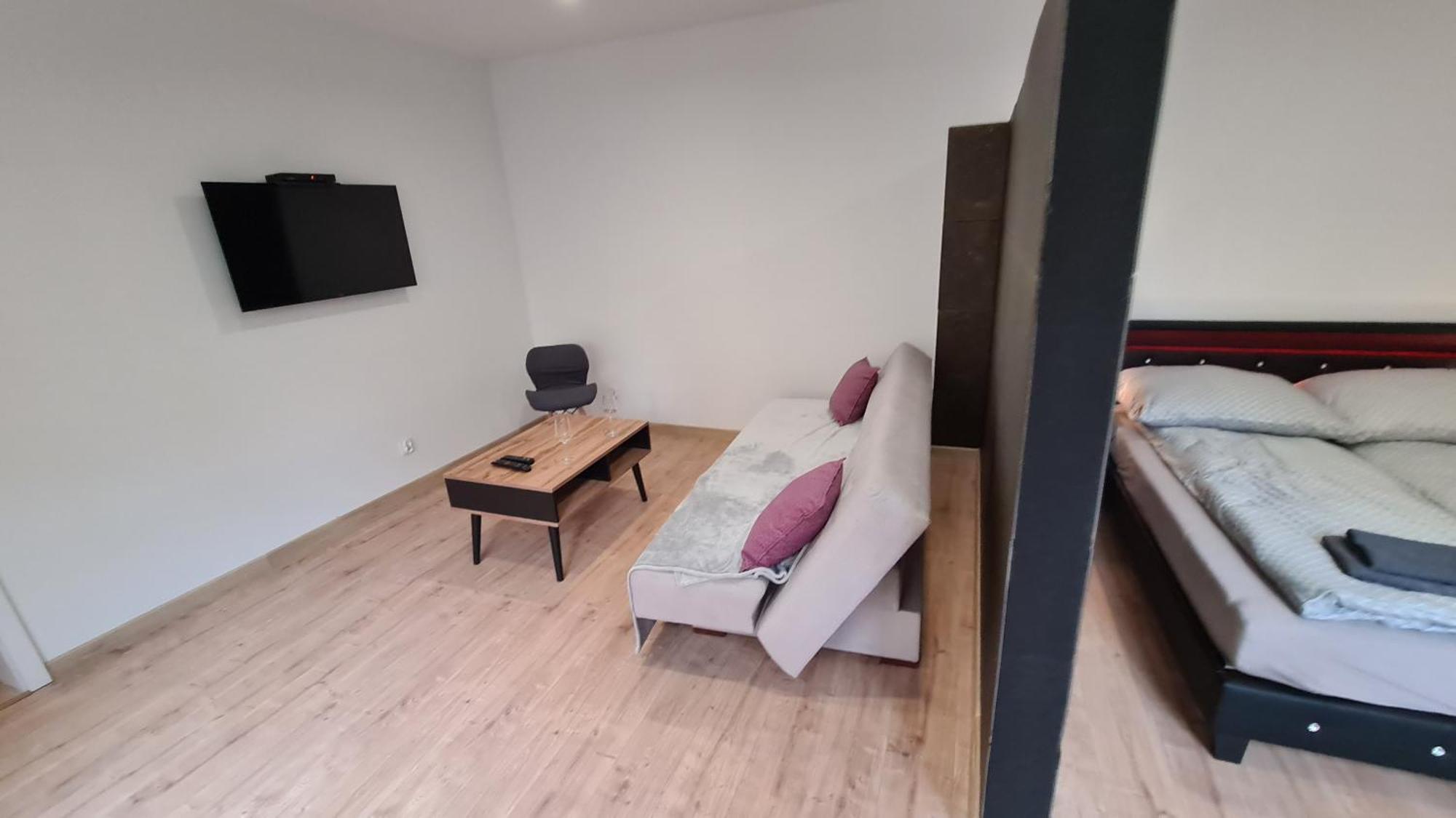 Apartamenty Centrum Plac Wolnosci Aparthotel เคียลเซ ภายนอก รูปภาพ