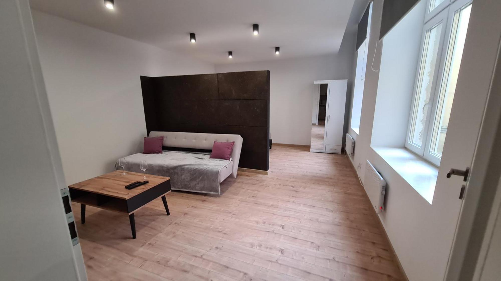 Apartamenty Centrum Plac Wolnosci Aparthotel เคียลเซ ภายนอก รูปภาพ